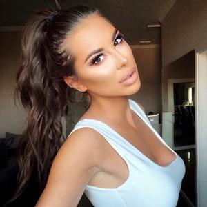 DOPADA LI SE VAMA? Zorannah ispratila najnoviji modni trend i posvađala obožavaoce (ANKETA)