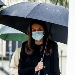 NIMALO U NJENOM STILU, ALI VEOMA PRAKTIČNO! Leticija od Španije u obući kakvu nikad ne viđamo na njenim nogama