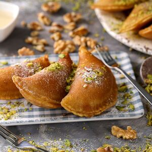 Punjen, preliven & ultraukusan: Arapski katajef, sočan kolač poput baklave ili tulumbe