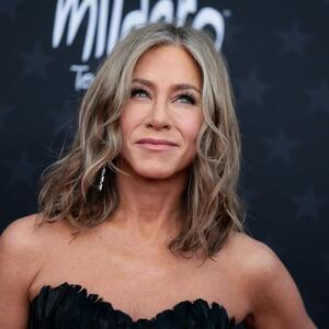 Proveli su 3 sata na večeri, pa su – uhvaćeni! Zgodni glumac konačno progovorio o odnosu sa Dženifer Aniston