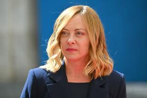 Nisu za ustoličenje pape, ali – ko bi odoleo? Đorđa Meloni ima najlepše cipele koje smo videli skoro
